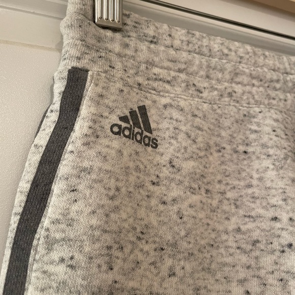 Adidas Jersey shorts. - Picture 4 of 7